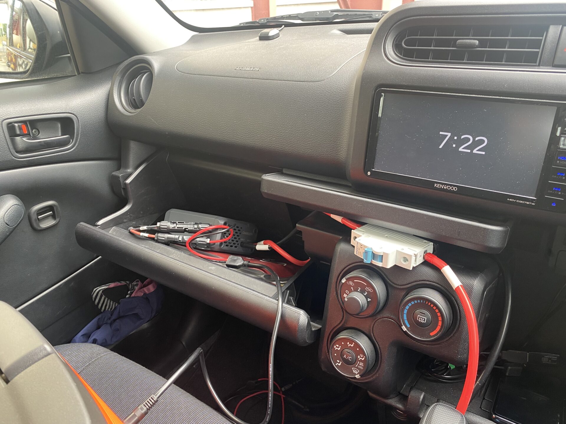 BLUETTI Charger 1